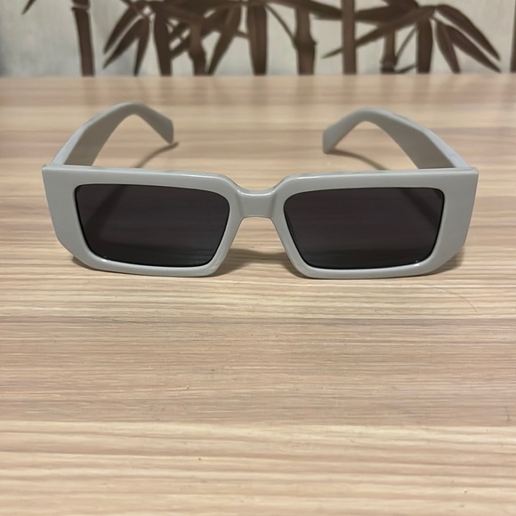✨2 for $10✨Rectangle frame sunglasses - Picture 1 of 3